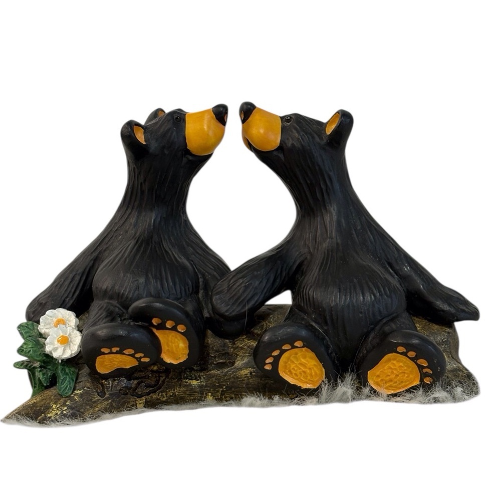 Bearfoots Black Bear Figurine “Kissing Bears”